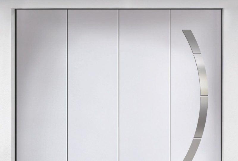 Une porte de garage sectionnelle latérale ? Laissez-vous conduire !