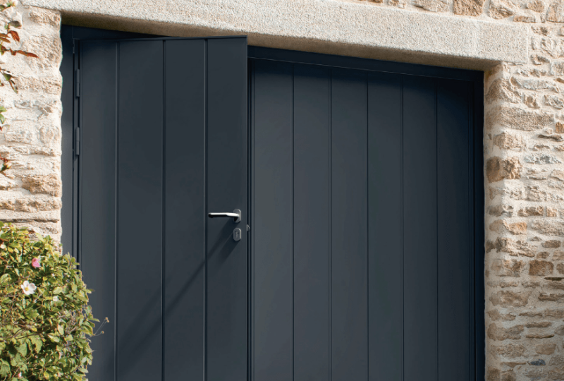 Les portes de garage basculantes : leur praticité va vous faire chavirer !