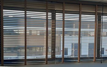 Store vénitien lames bois