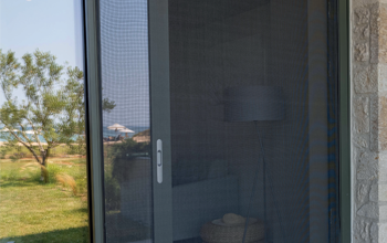 Moustiquaire à toile rétractable