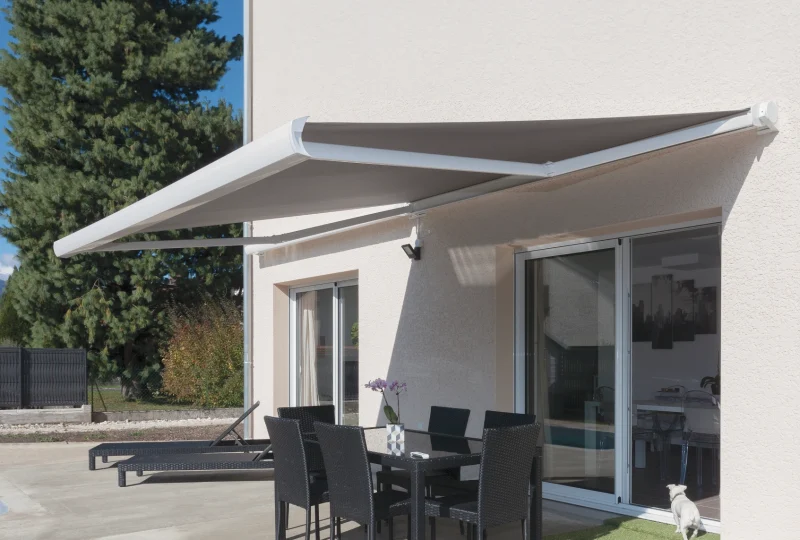 Toile déchirée, quelle solution ?