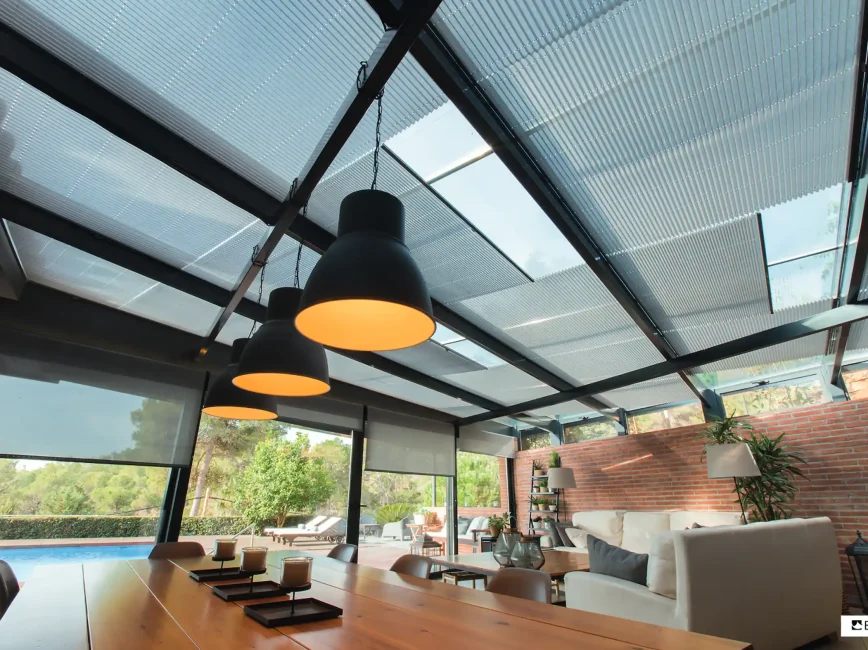 Store de toiture plissé